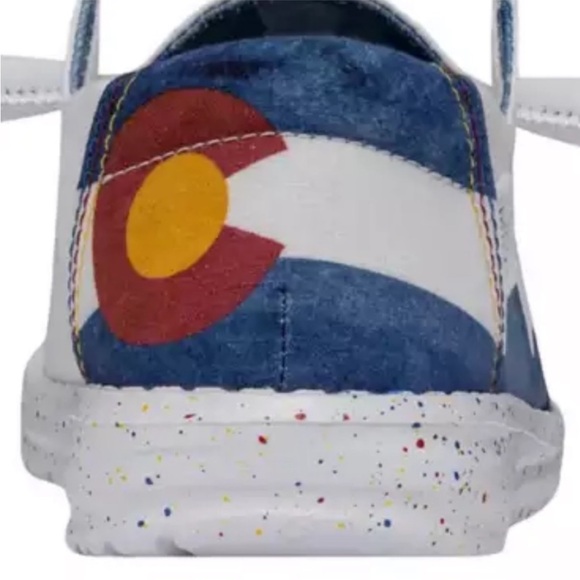 HEYDUDE Wally EXCLUSIVE Colorado Mountain ShoeS White/Blue Kid 6 /Women’s 7 NWOB - Picture 2 of 8